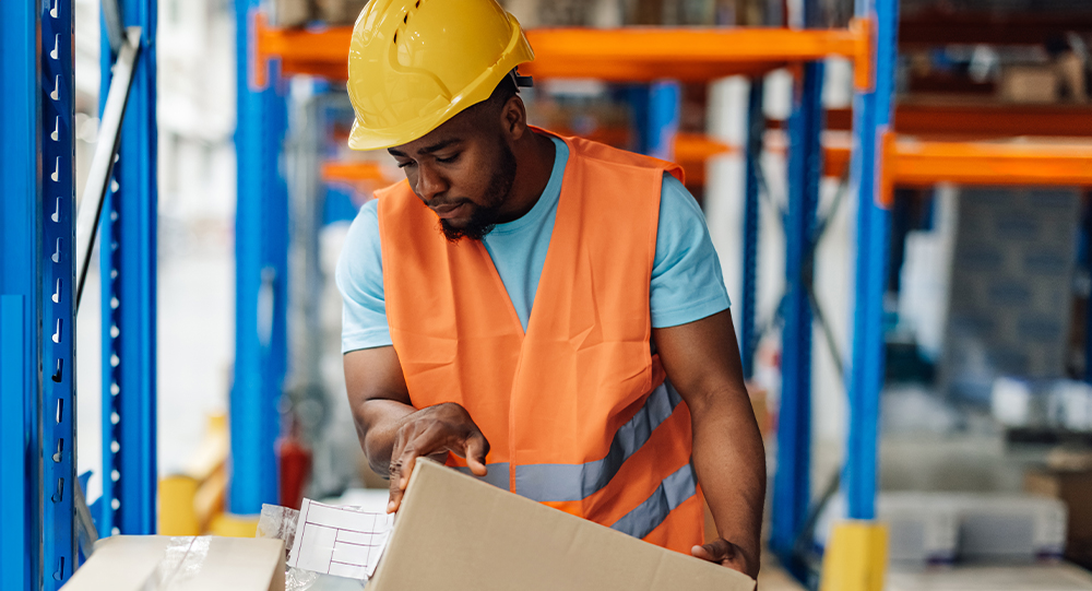 employee-lifting